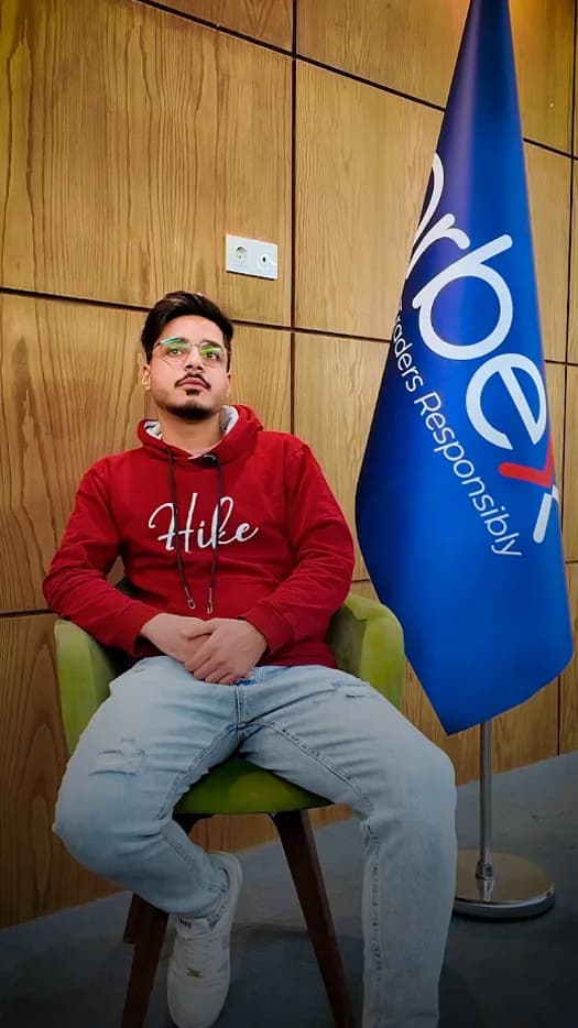 کاور ویدیوی نظر 8